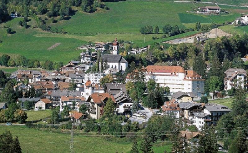 Aparthotel Pichler Colle Isarco Exterior photo